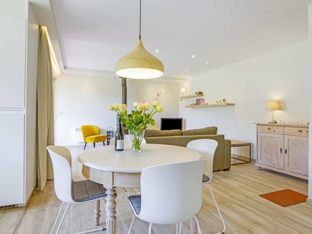 Alluring Holiday Home In Gros Fays With Garden Eksteriør bilde