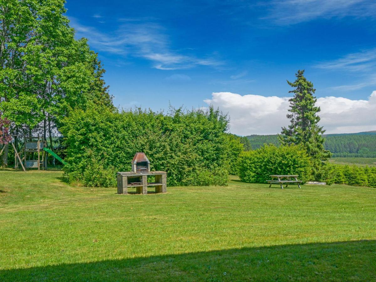 Alluring Holiday Home In Gros Fays With Garden Eksteriør bilde